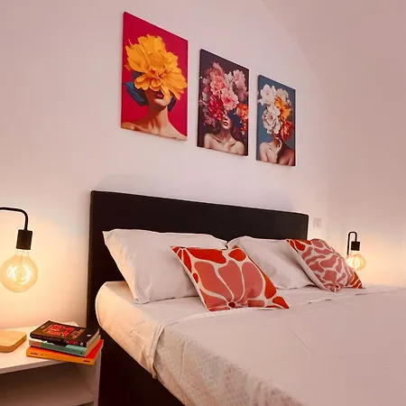 Jaro' Homes Apartmán *